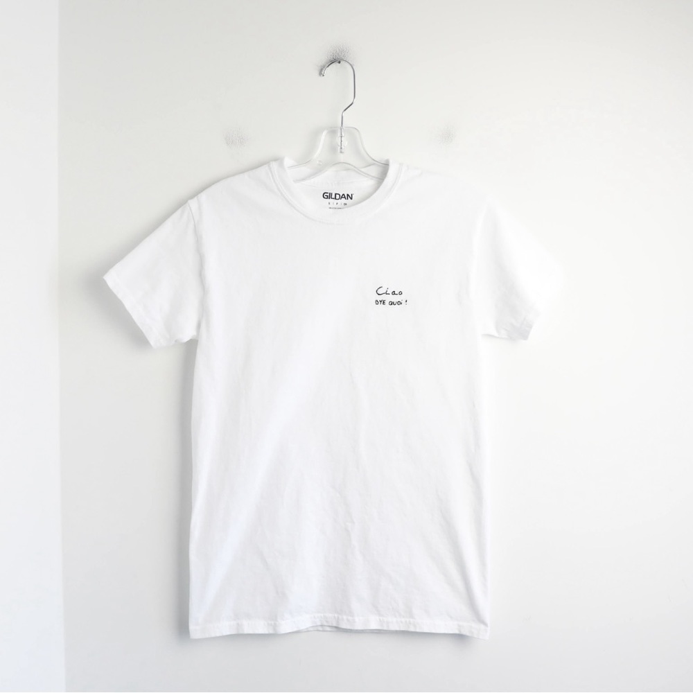 Gildan white Italian print t-shirt embroidered Ciao Bye Quoi travel cotton Small